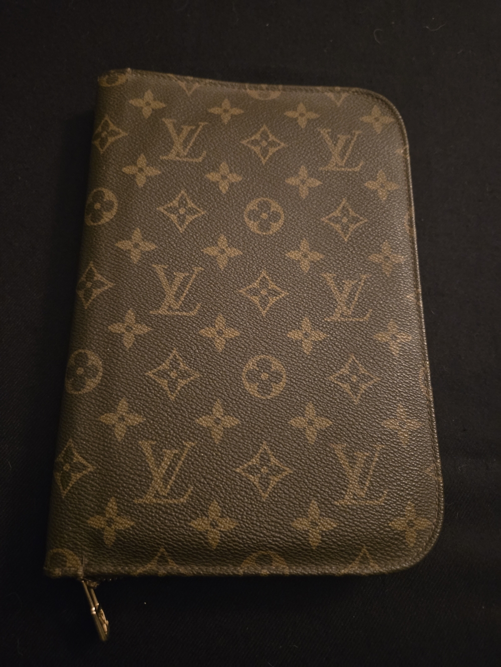 Louis Vuitton Authentic Monogram Zippered Travel Wallet/Agenda - Brown